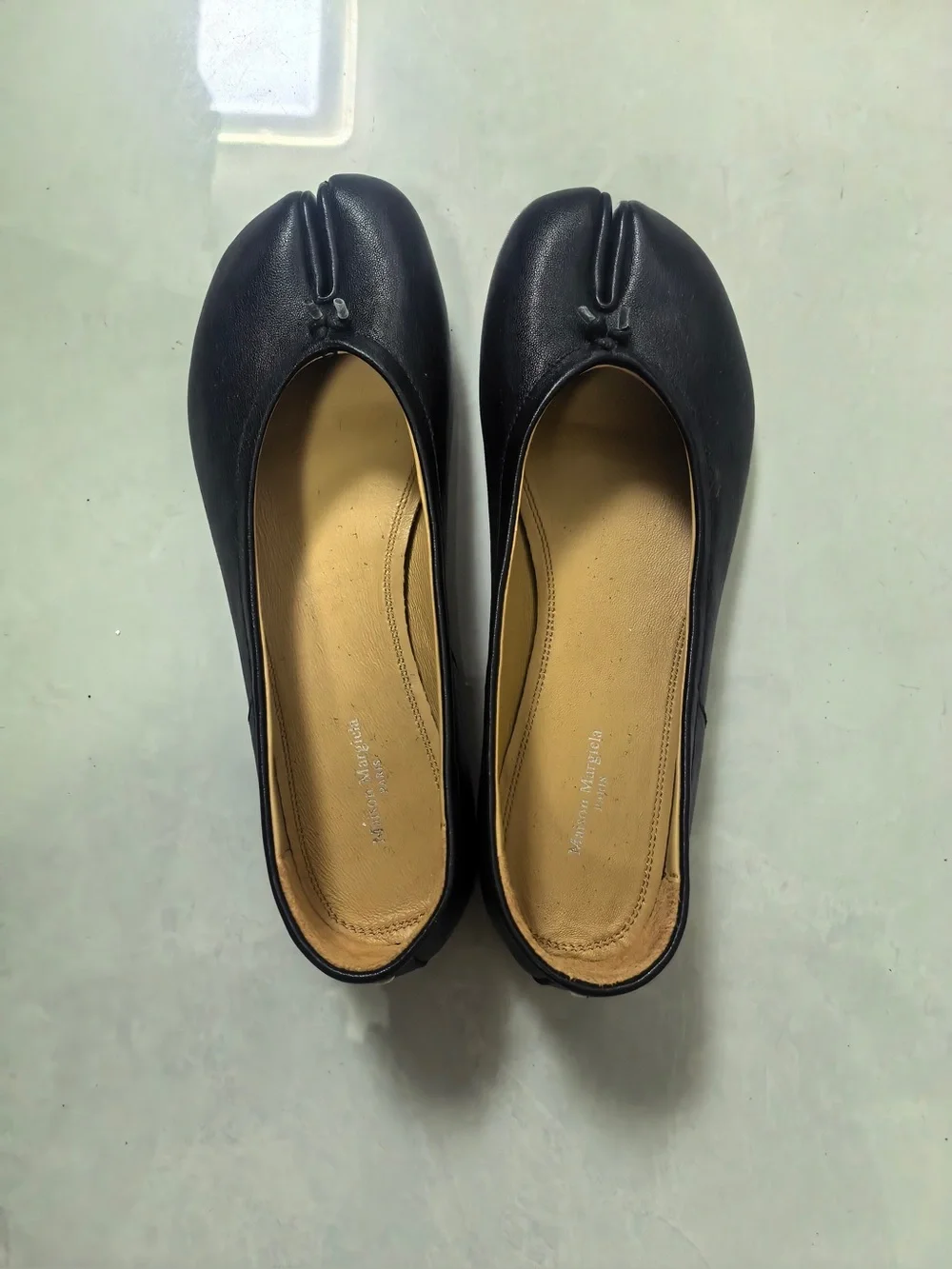 Maison Martin Margiela Black Split-Toe Leather Flats